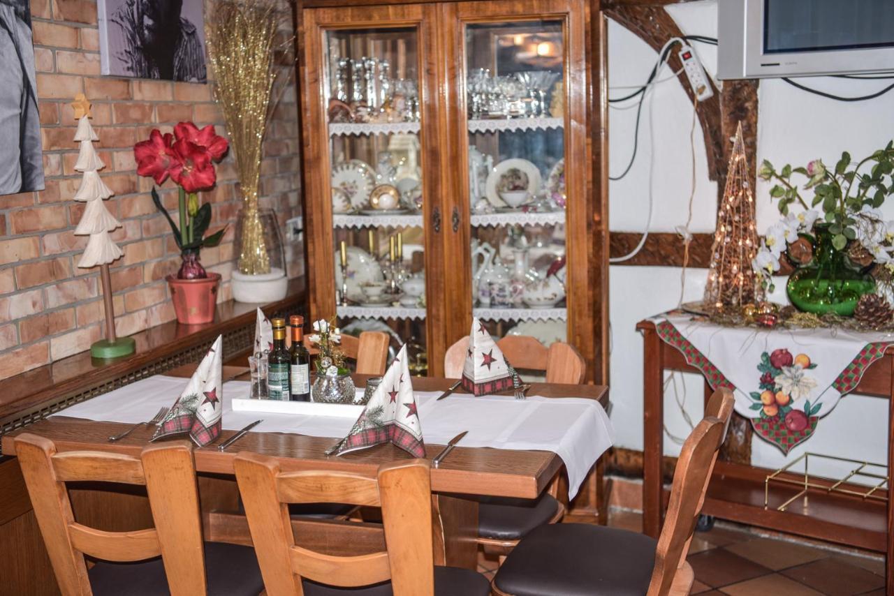 Hotel Ristorante Rostica Бад-Урах Екстер'єр фото